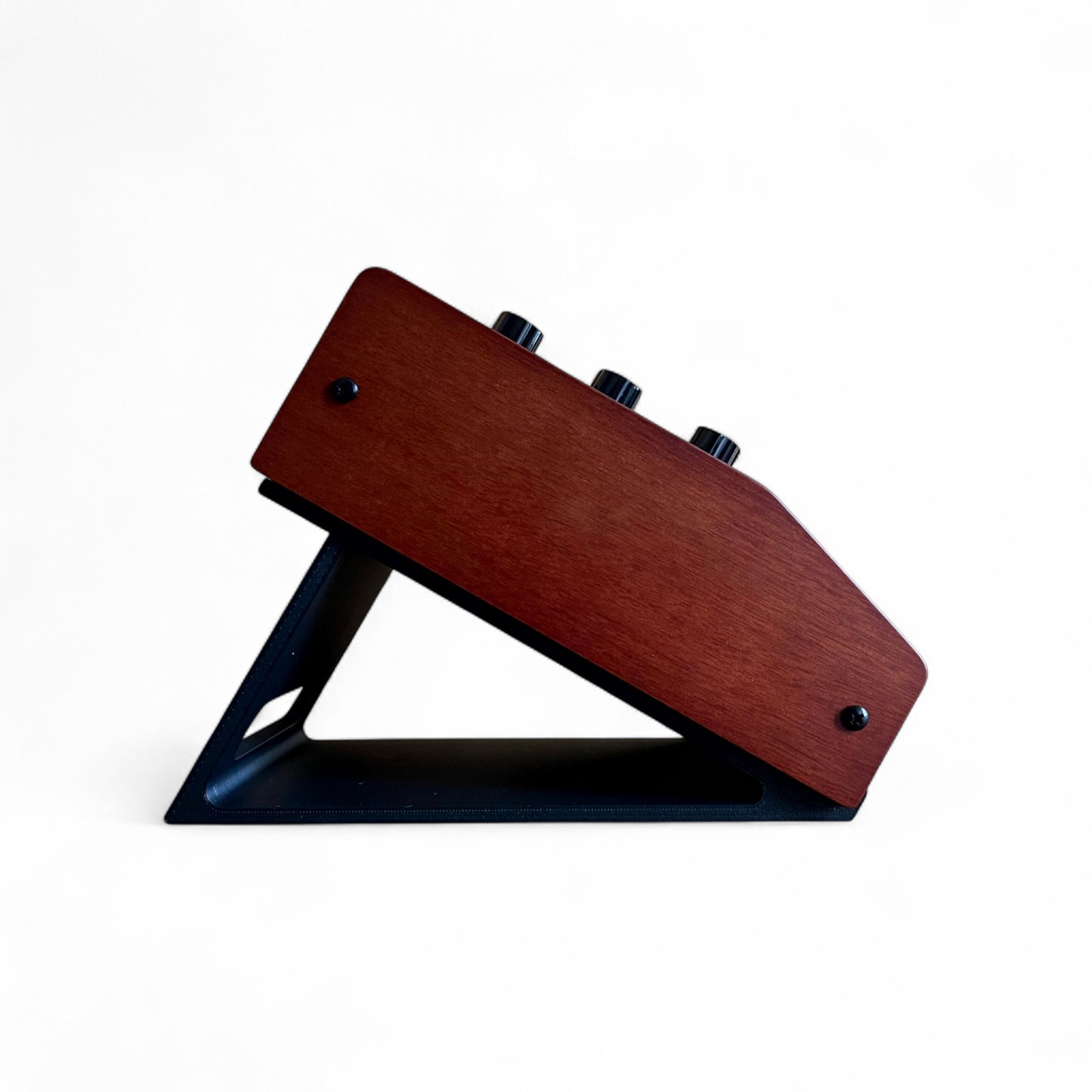 Behringer BM-11M, BM-12, BM-13, BM-15M Pedal 30 Degree Stand | 3D Printed Desktop Stand | Cold Earth Industries