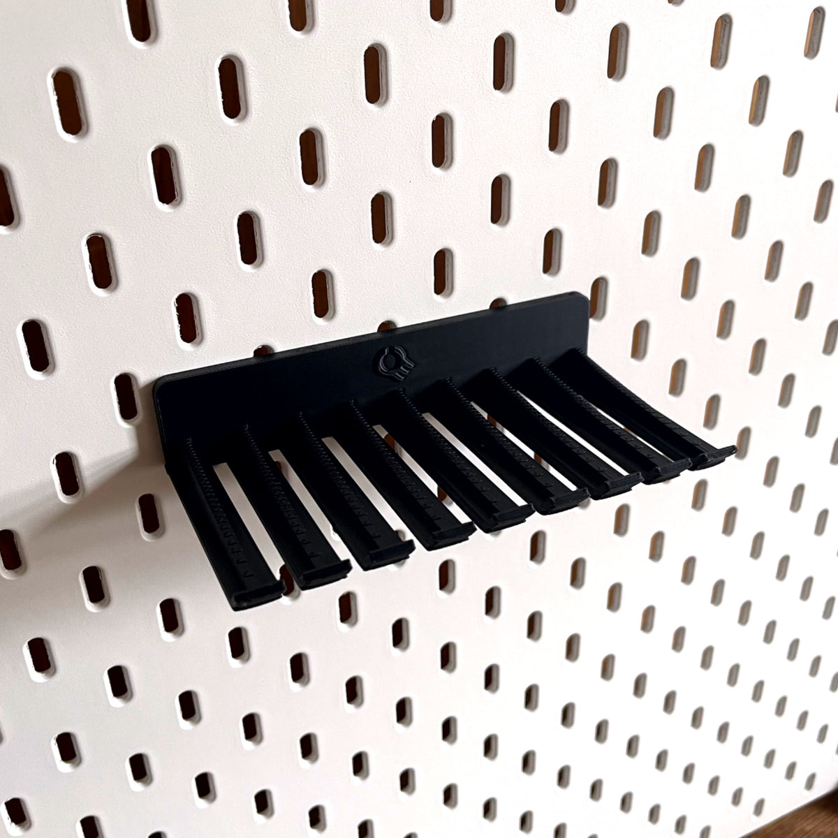 Eurorack Cable Holder for IKEA SKADIS UPPSPEL, 3D printed by Cold Earth Industries (photo 1)