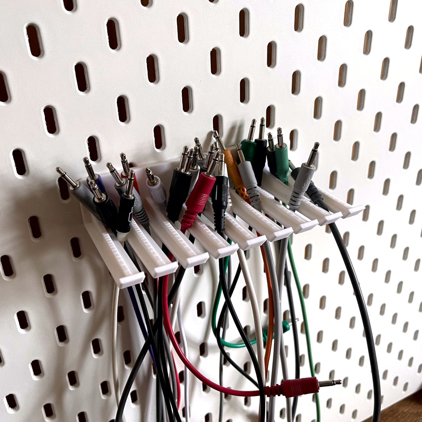 Eurorack Cable Holder for IKEA SKADIS UPPSPEL | 3D Printed Modular Synth Accessories | Cold Earth Industries
