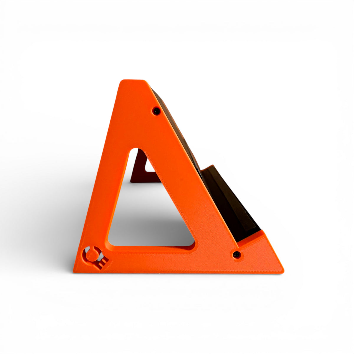 3D printed Guitar Pedal Desktop Stand - Open Sides 400mm x 150mm 60 Degree Pedalboard & Synth Stand stand by Cold Earth Industries, shown side view in black with Orange Sides, on a white background β custom desktop stands.