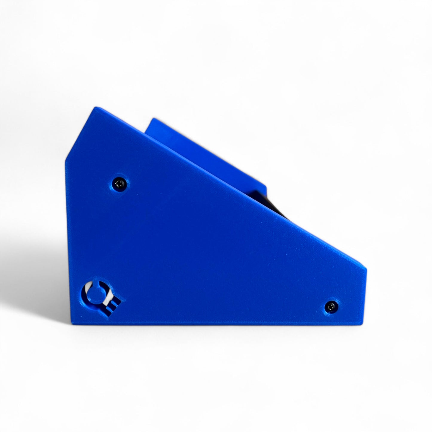 3D printed Desktop Pedalboard 400mm x 150mm 30 Degree Guitar Pedal & Synth Stand stand by Cold Earth Industries, shown from the side with logo, in black with blue sides, on a white background – custom desktop stands.