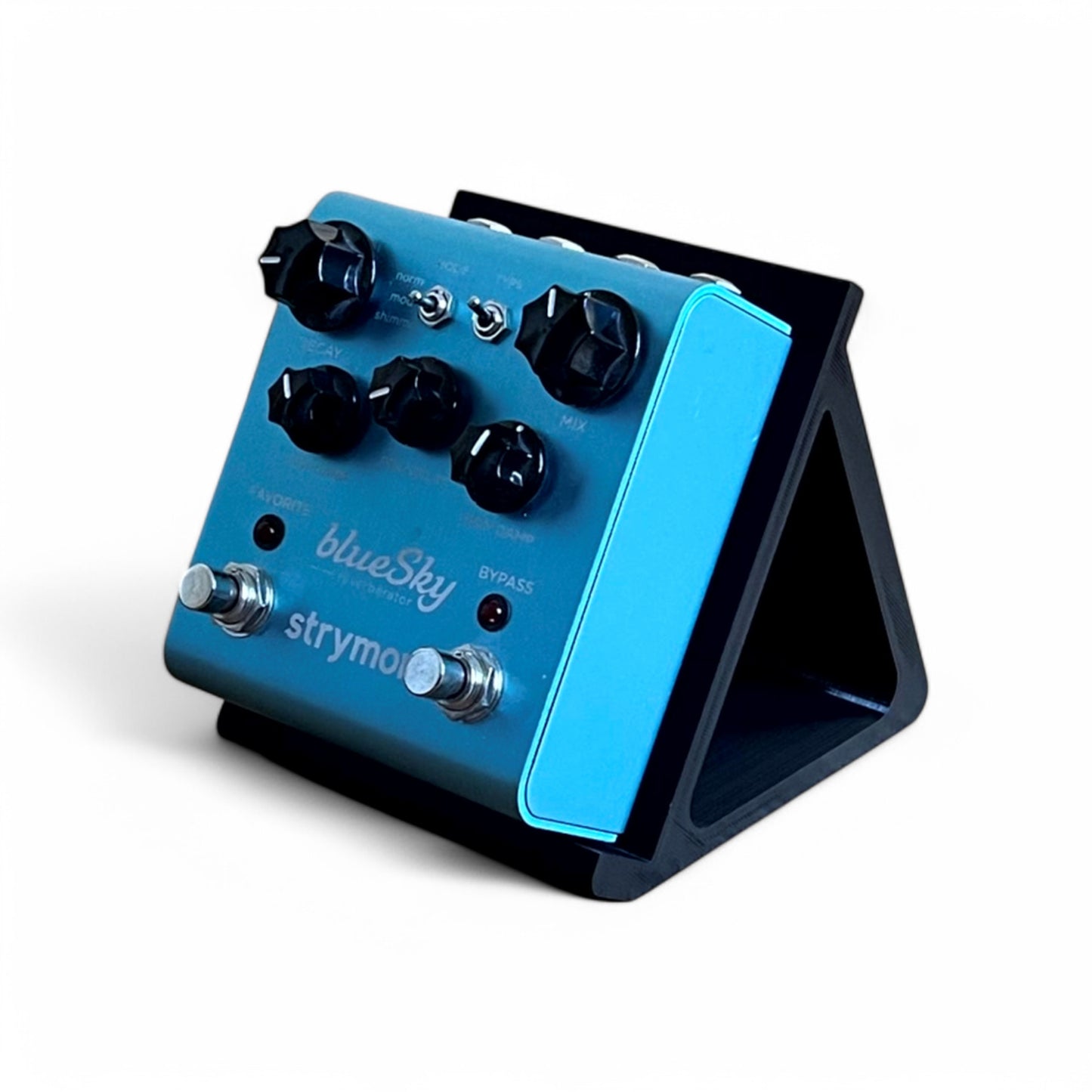 Guitar Pedal Stand 60 Degree 65mm - 110mm Widths, 3D printed by Cold Earth Industries (60 degree angle, 110mm width)