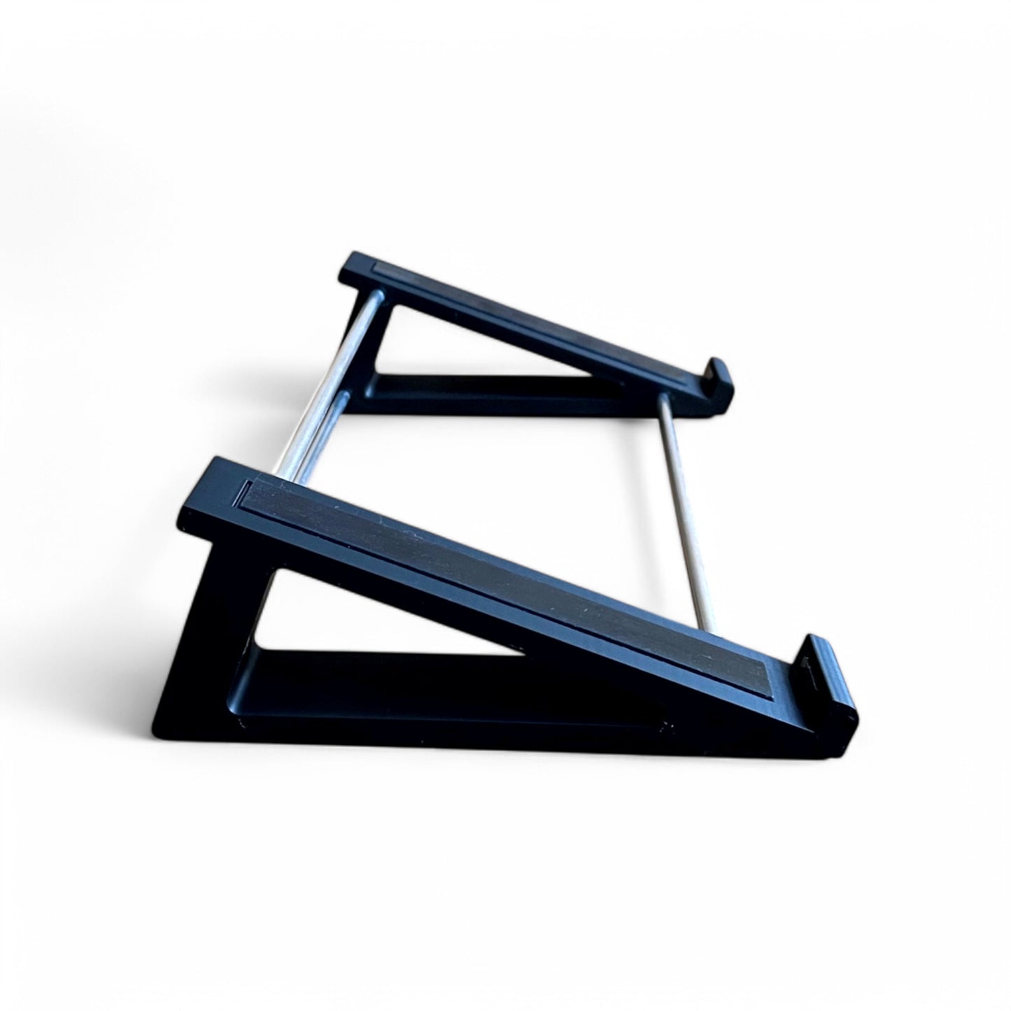 Presonus Atom SQ Desktop Stand, 3D printed by Cold Earth Industries (photo 3)
