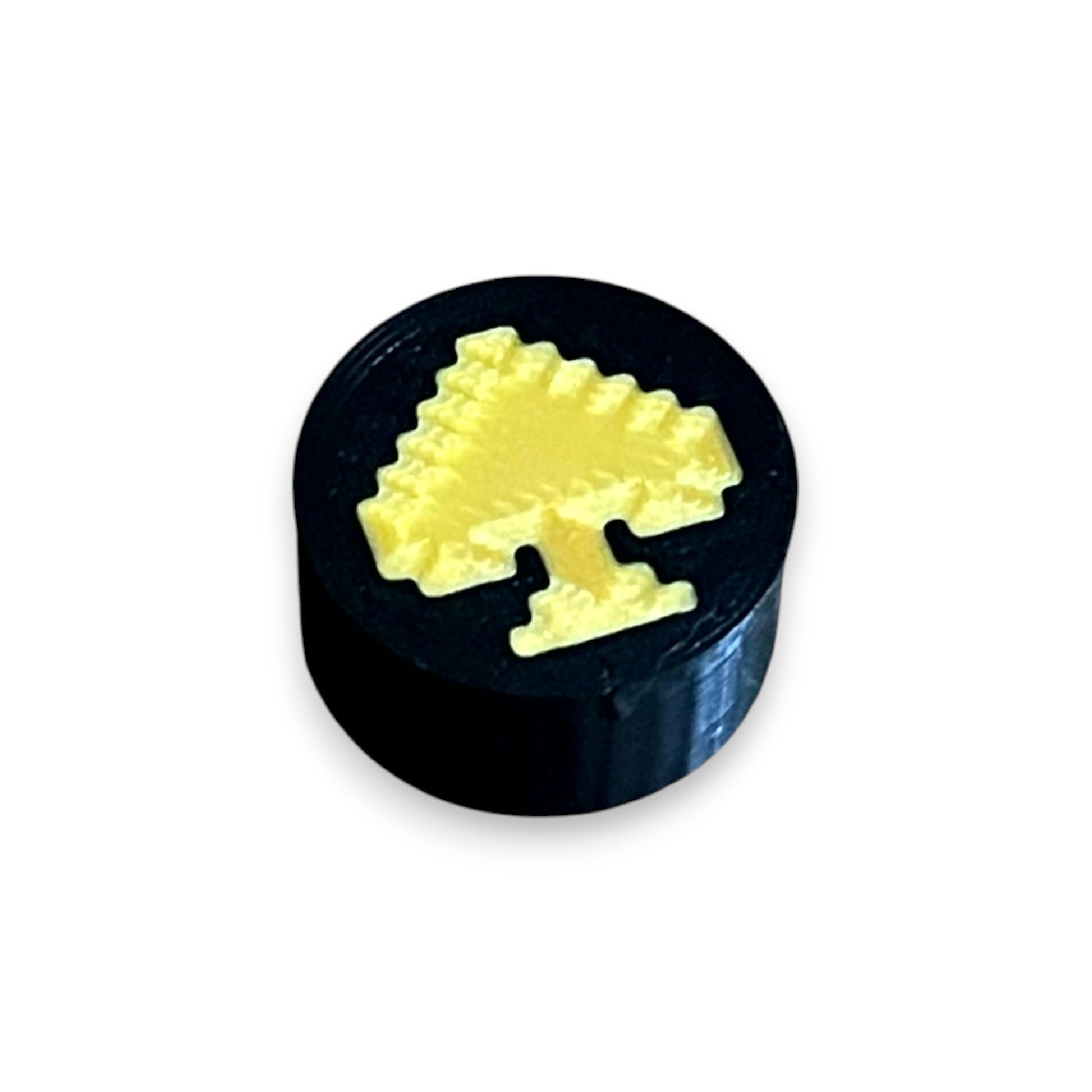 Black and Gold Spade Guitar Pedal Footswitch Toppers for 8.5mm / 10mm / 11mm Foot Switches. 3D printed by Cold Earth Industries, shown on a black topper with a gold spade icon on top, against a white background.