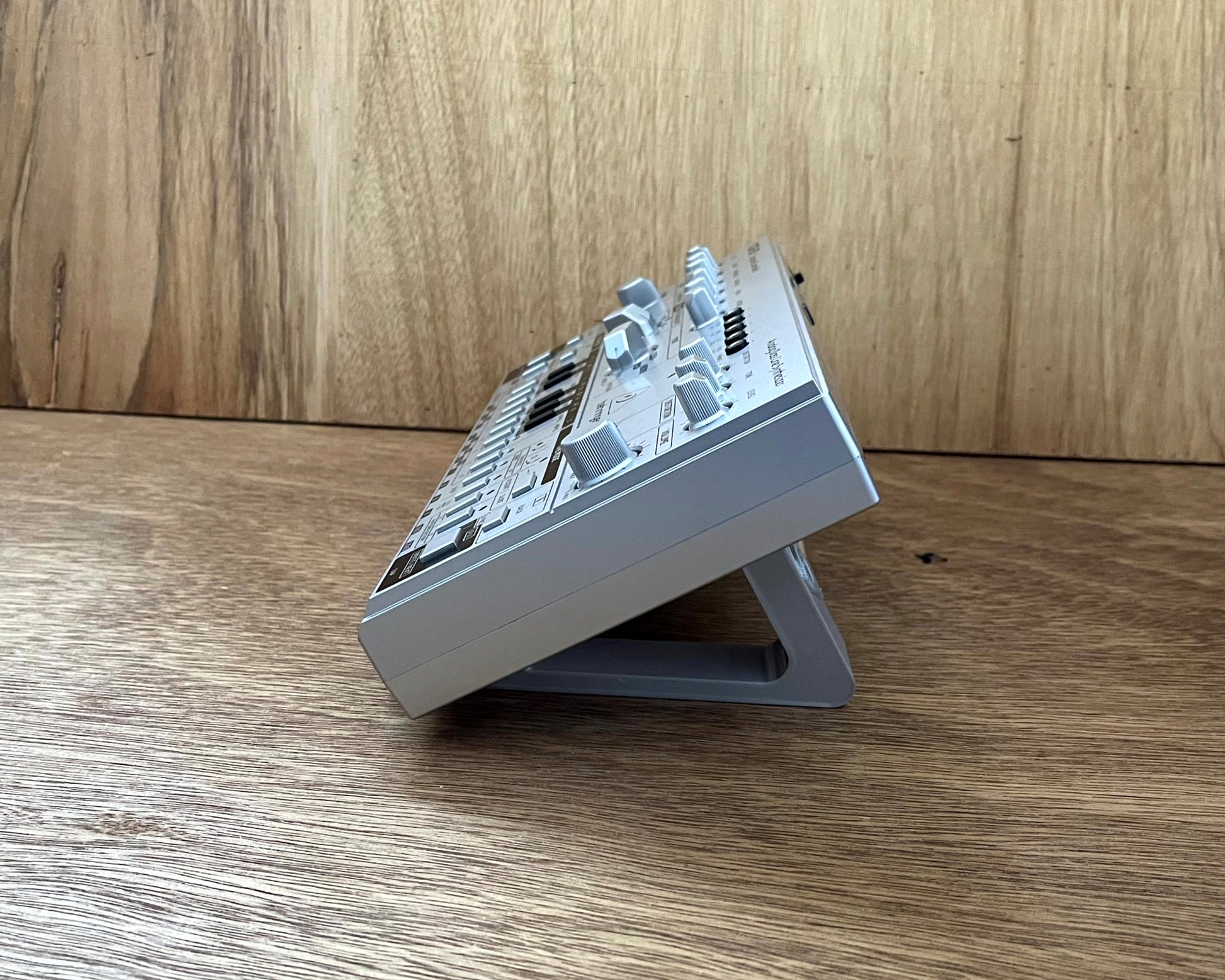 Behringer TD-3 TD3 RD-6 RD6 Stand – Cold Earth Industries