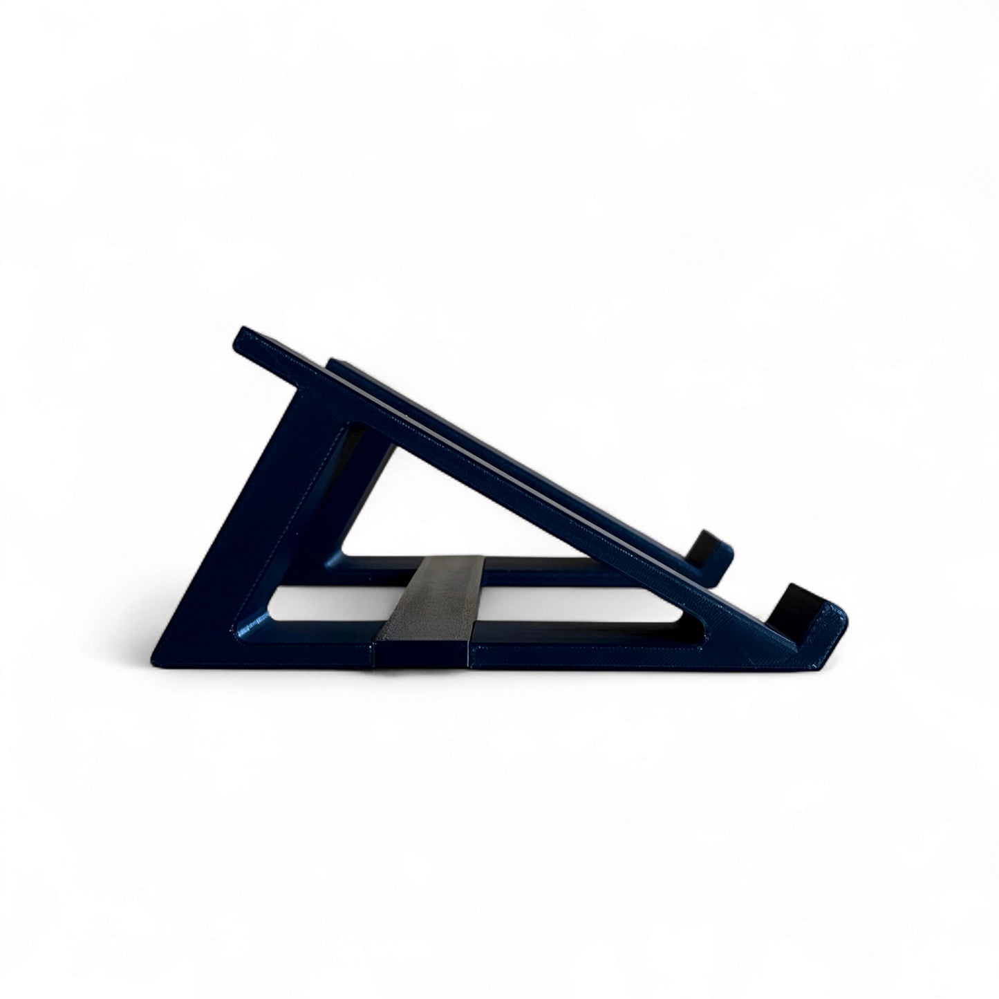 3D printed Bitwig Connect Audio Interface 30 degree stand by Cold Earth Industries, shown side view in black on a white background