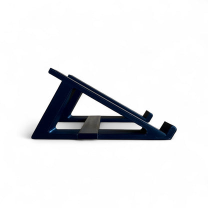 3D printed Bitwig Connect Audio Interface 30 degree stand by Cold Earth Industries, shown side view in black on a white background