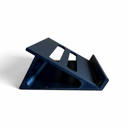 Cold Earth Industries Guitar Pedal Stand LITE 30 Degree 200mm Width | 3D Printed Guitar Pedal Stand | Cold Earth Industries - 30 Degree 3D printed stand in Black - Side View - by Cold Earth Industries