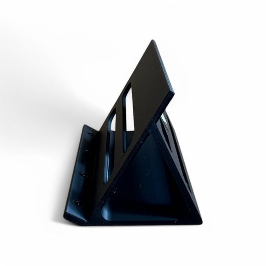 Cold Earth Industries Guitar Pedal Stand LITE 60 Degree 200mm Width | 3D Printed Guitar Pedal Stand | Cold Earth Industries - 30 Degree 3D printed stand in Black - Side View - by Cold Earth Industries