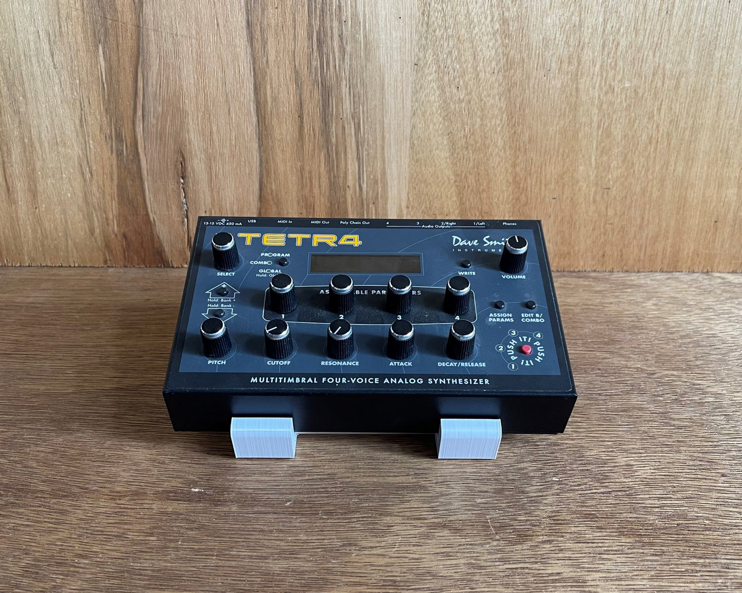 DSI Dave Smith Tetra Mopho Stand