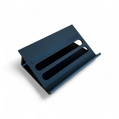 Cold Earth Industries Guitar Pedal Stand LITE 30 Degree 200mm Width | 3D Printed Guitar Pedal Stand | Cold Earth Industries - 30 Degree 3D printed stand in Black by Cold Earth Industries