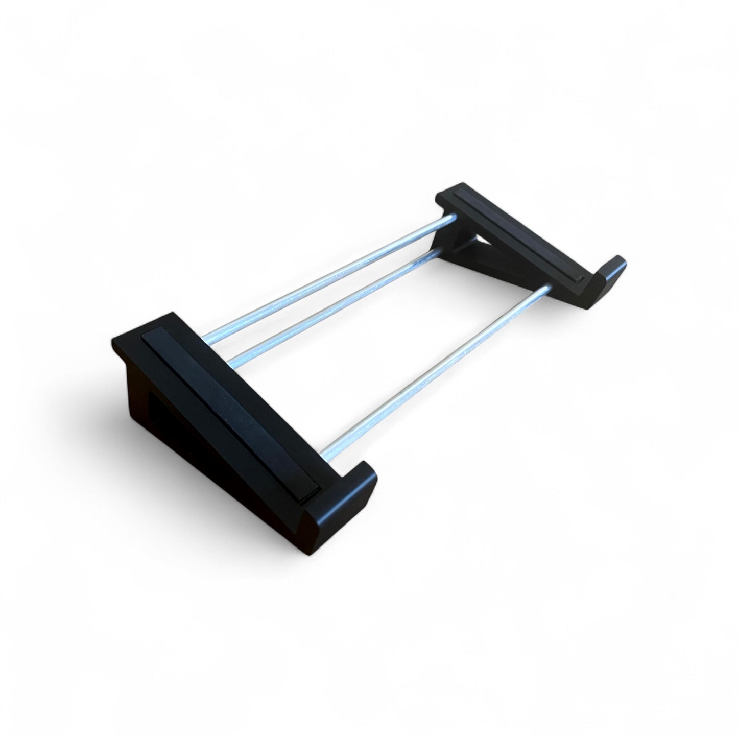 3D printed Line 6 HX Helix Stomp XL Guitar Pedal 20 Degree stand by Cold Earth Industries, shown in black on a white background – custom desktop stands.