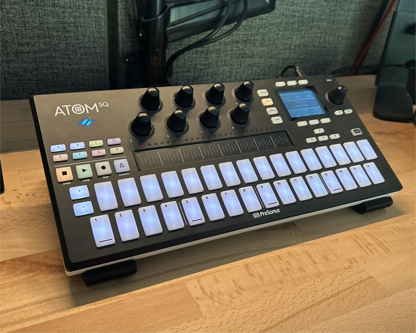 Presonus Atom SQ Controller Desktop Stand