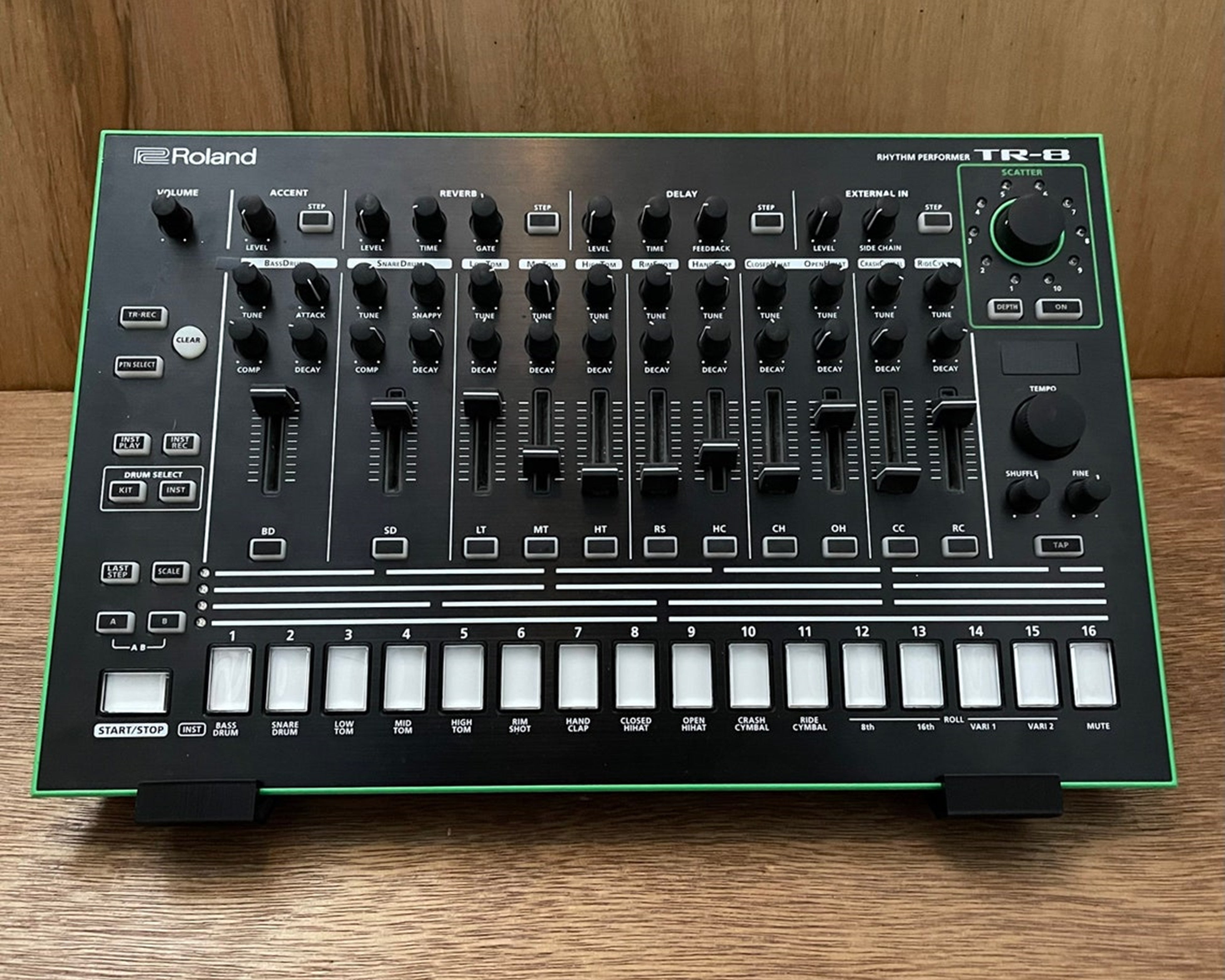 Tr 8 deals roland